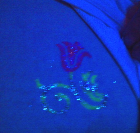 UV fényben virág...:)